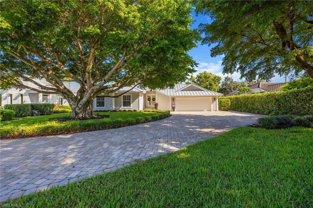 8137 Ronda Ct, Naples, photo 25