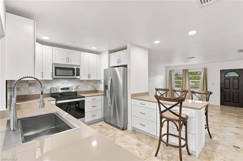 27268 Jolly Roger Ln, Bonita Springs, photo 6