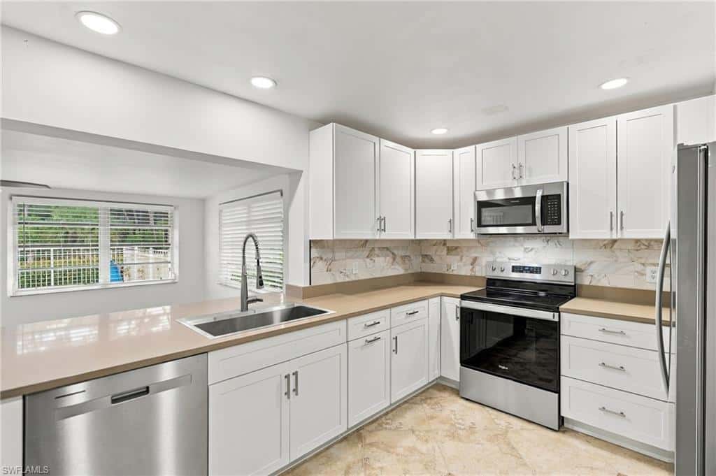 27268 Jolly Roger Ln, Bonita Springs, photo 5