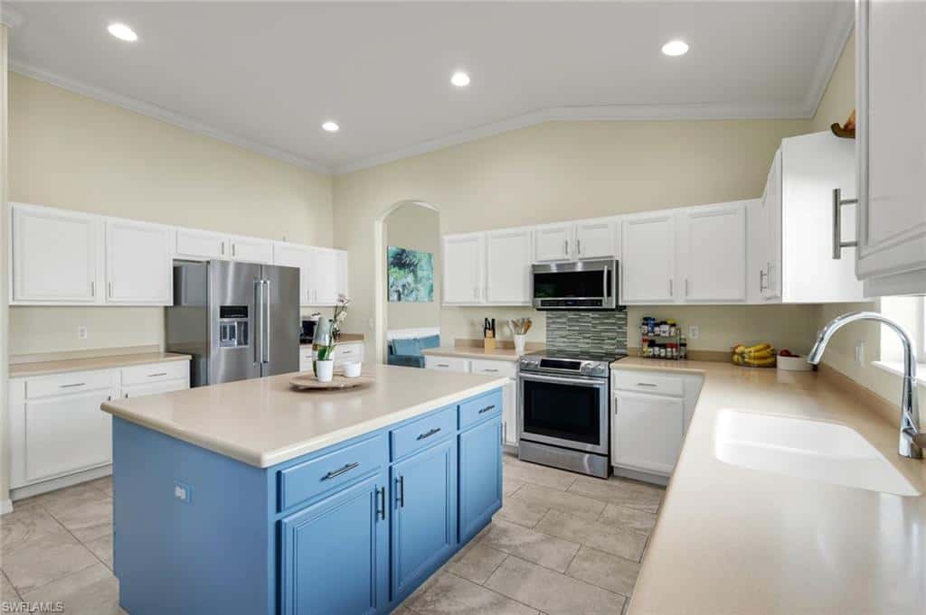 2095 Sagebrush Cir, Naples, photo 9