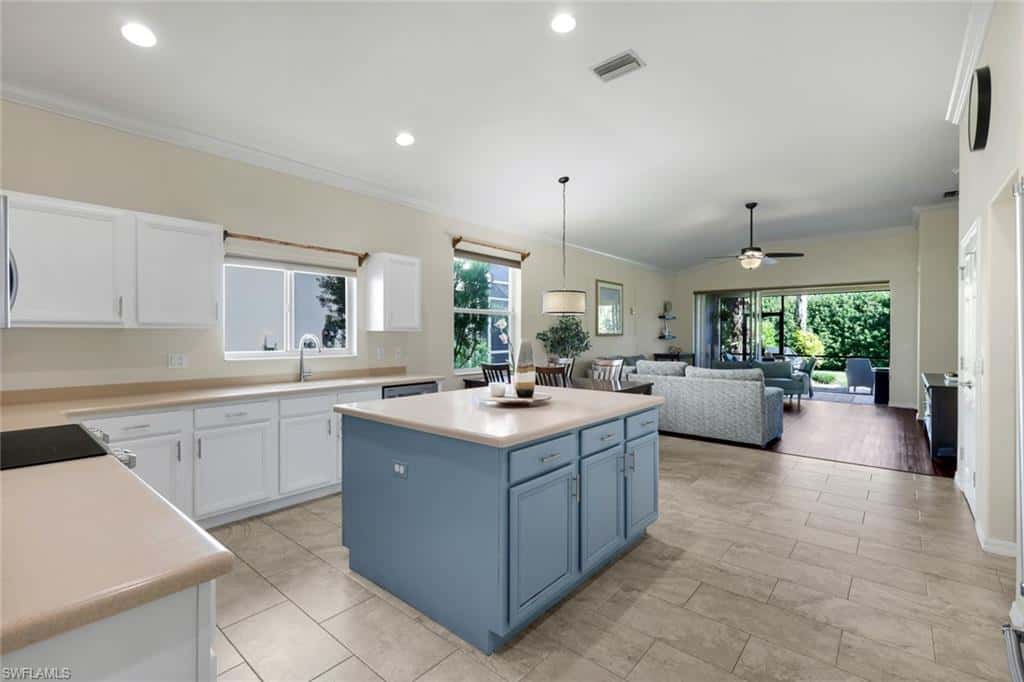 2095 Sagebrush Cir, Naples, photo 10