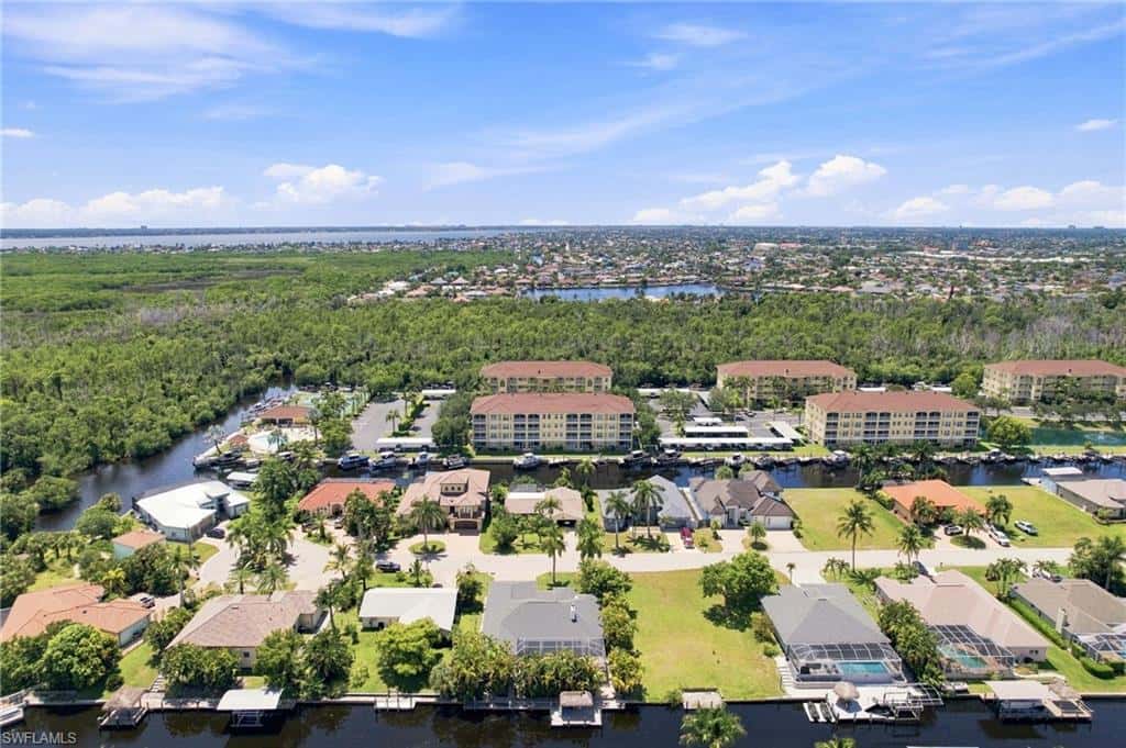 2059 Ottersrest Ln, Cape Coral, photo 32