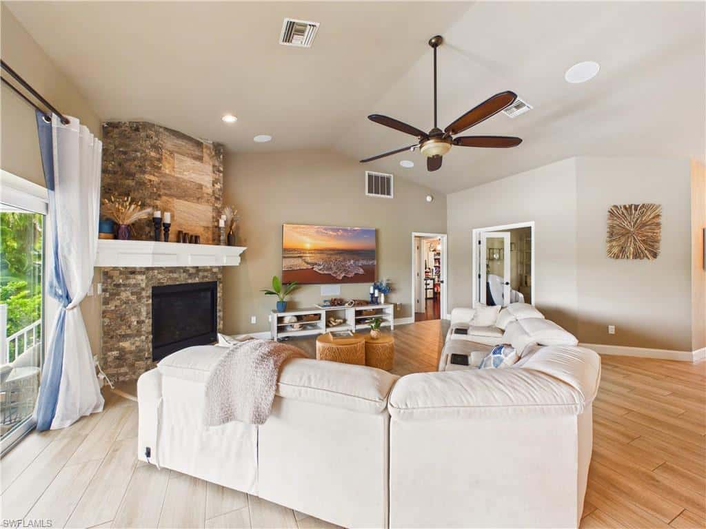 15492 Chloe Cir, Fort Myers, photo 6