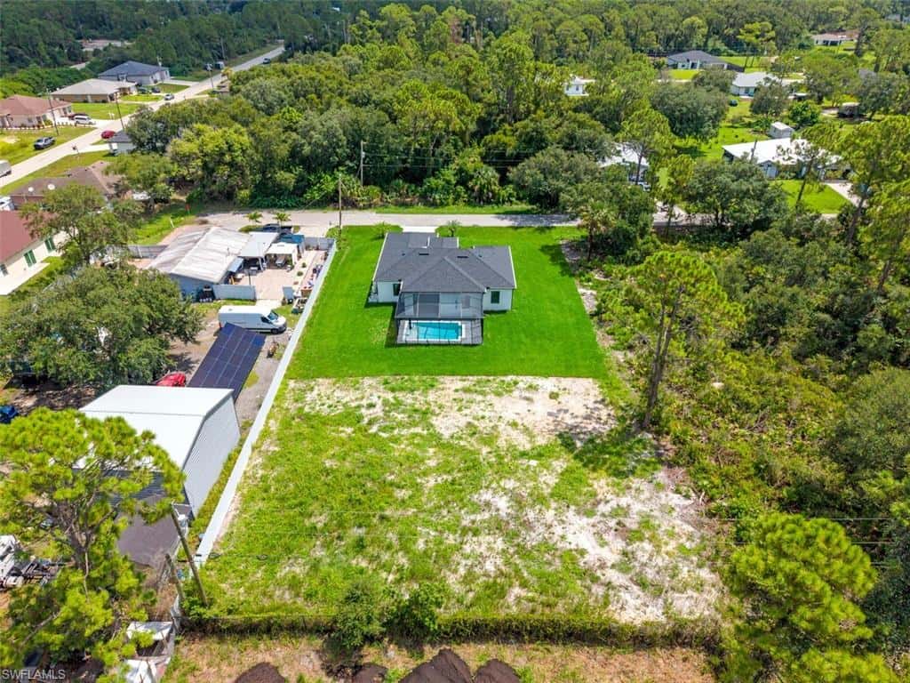 1121 Willard Ave, Lehigh Acres, photo 5