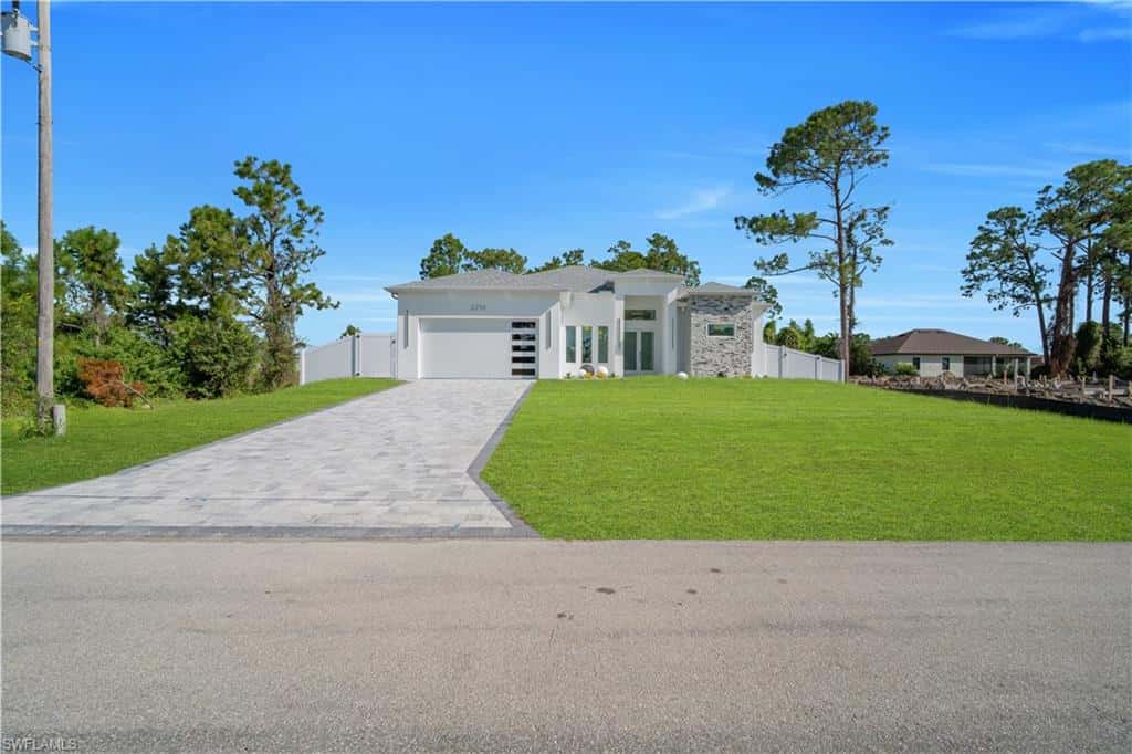 3710 6th St, Lehigh Acres, photo 6