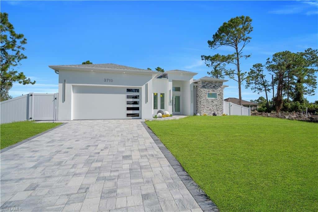3710 6th St, Lehigh Acres, photo 8