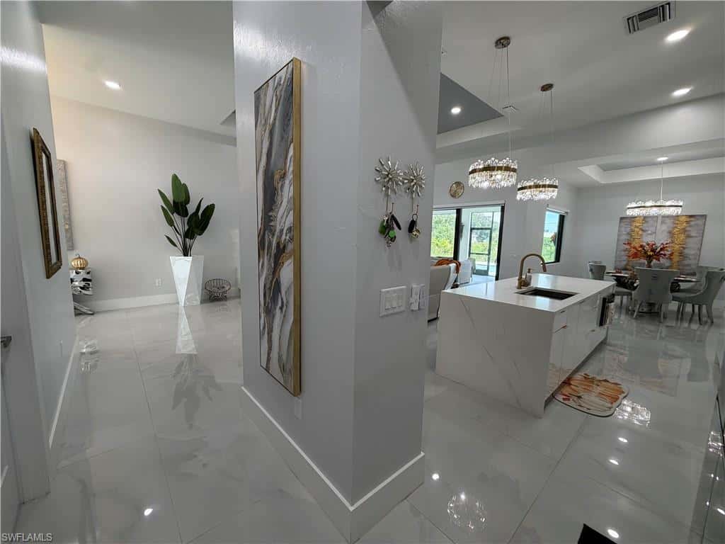 910 Venice Ave, Lehigh Acres, photo 12