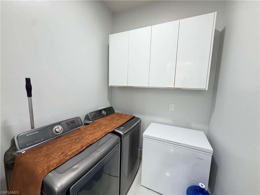 910 Venice Ave, Lehigh Acres, photo 35