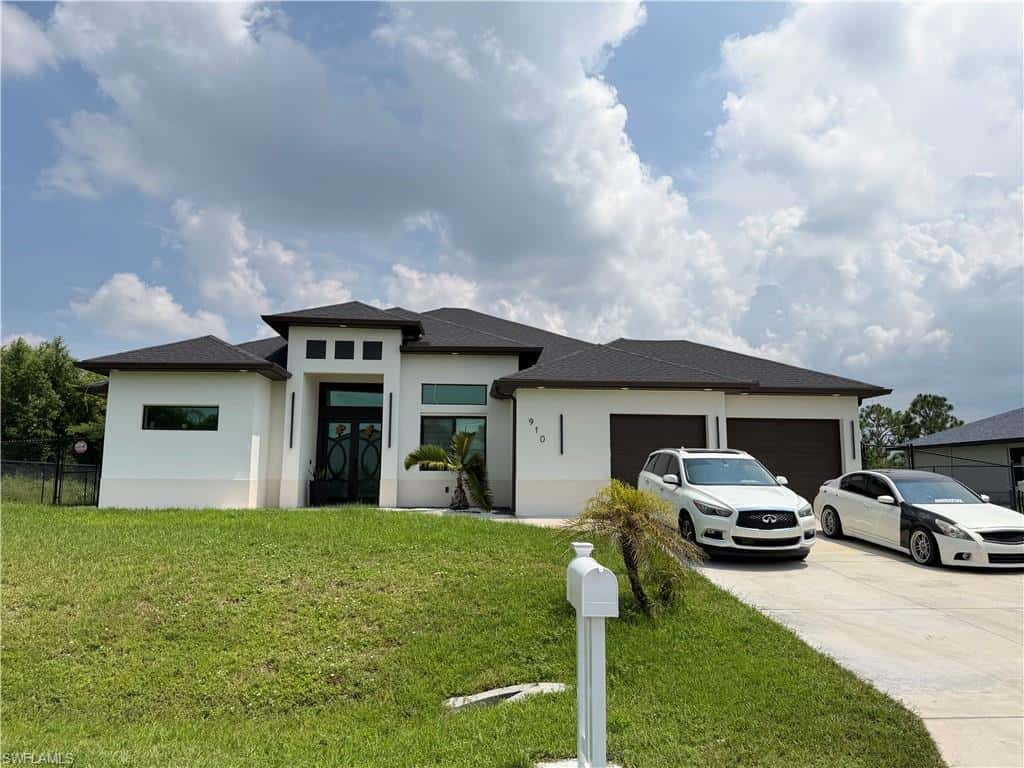 910 Venice Ave, Lehigh Acres, photo 4
