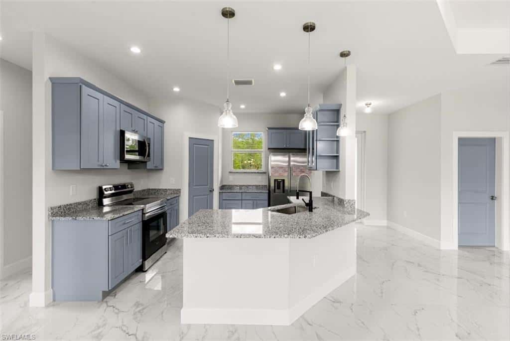 343 Desoto Blvd, Naples, photo 6