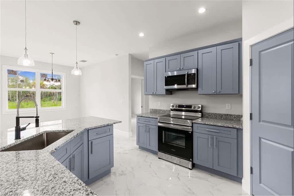343 Desoto Blvd, Naples, photo 5