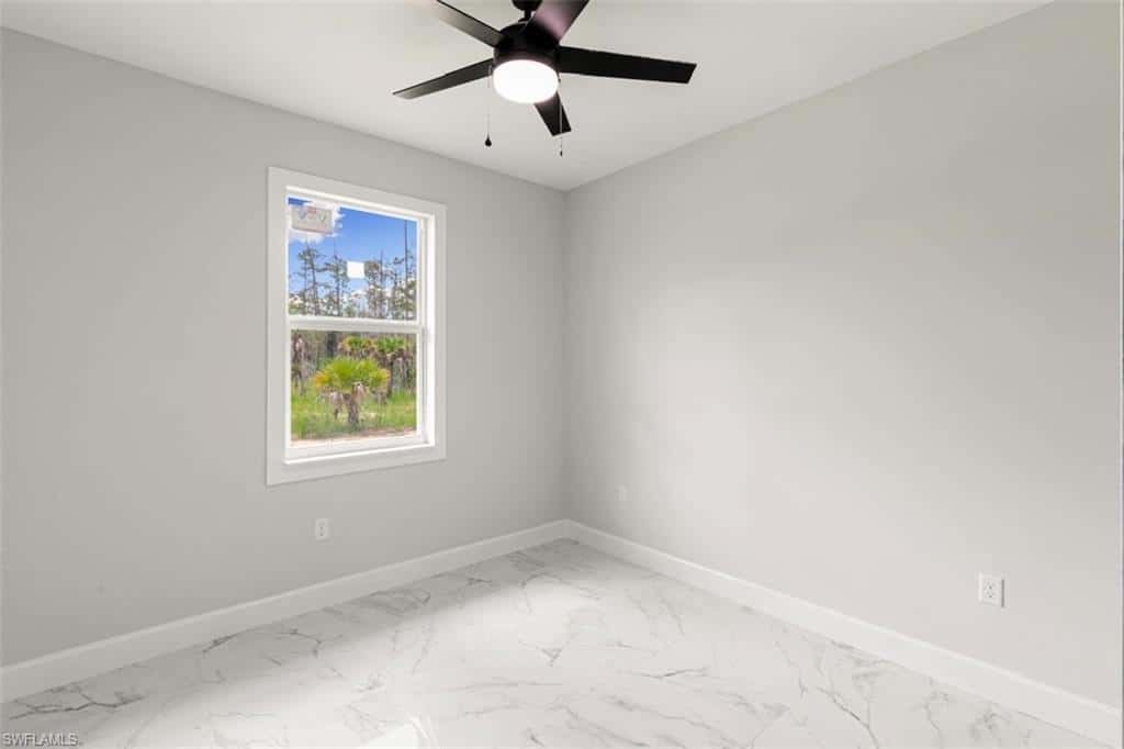 343 Desoto Blvd, Naples, photo 11