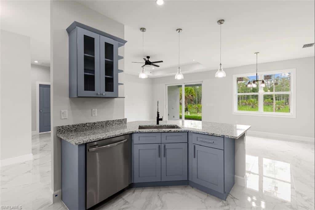 343 Desoto Blvd, Naples, photo 8