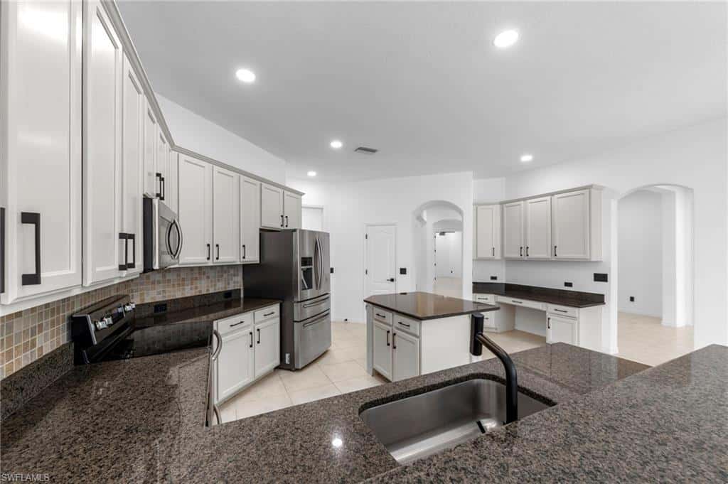 2628 Fairmont Cove Ct, Cape Coral, photo 17