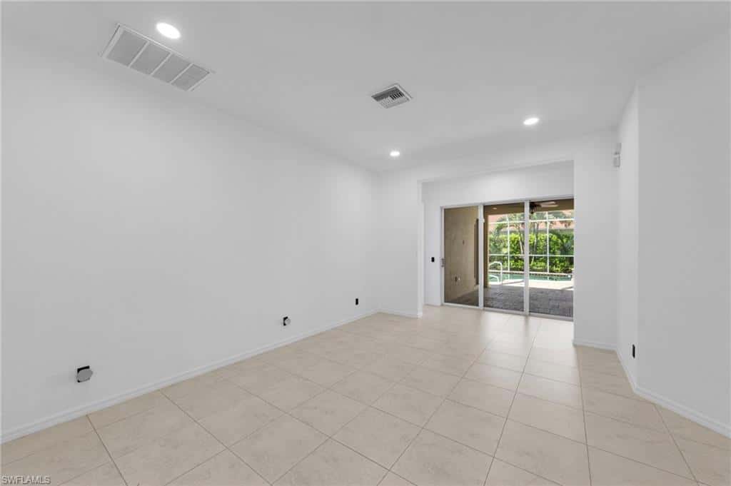 2628 Fairmont Cove Ct, Cape Coral, photo 9