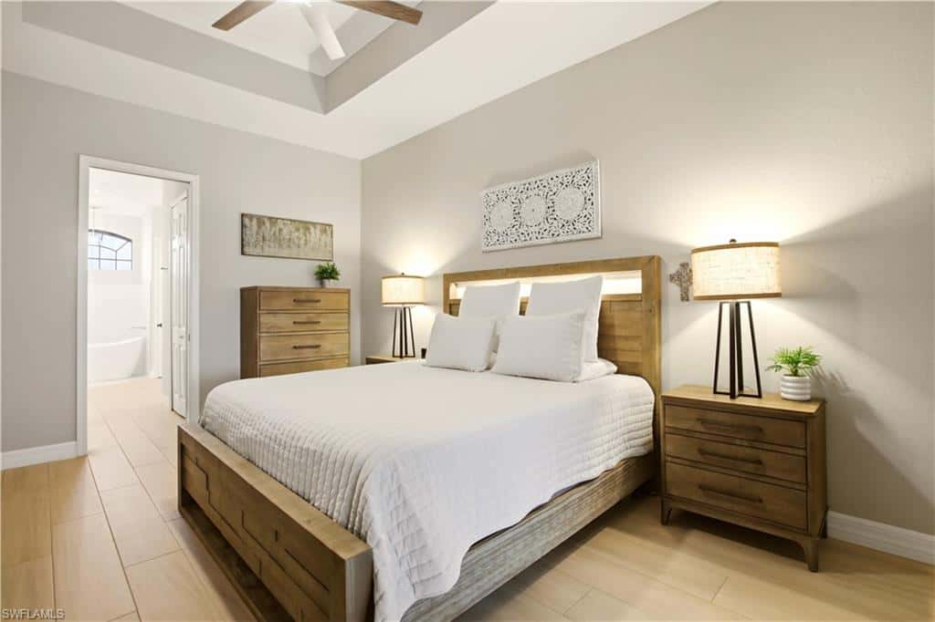 2400 39th Ter, Cape Coral, photo 27