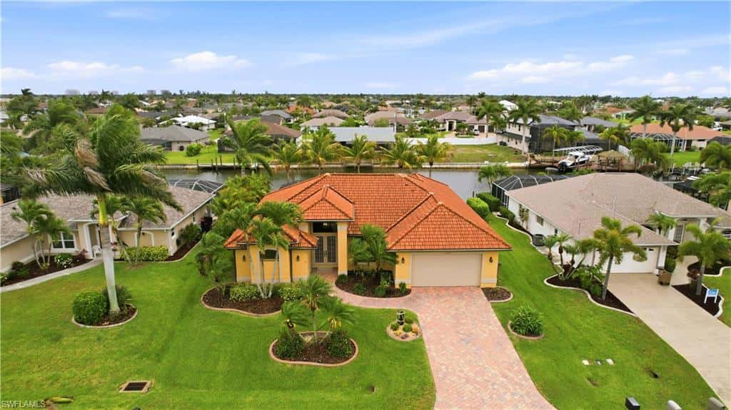 2400 39th Ter, Cape Coral, photo 6