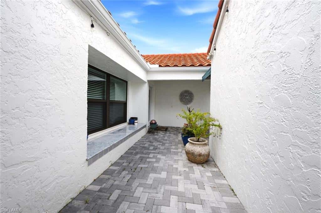 756 Reef Point Cir, Naples, photo 38