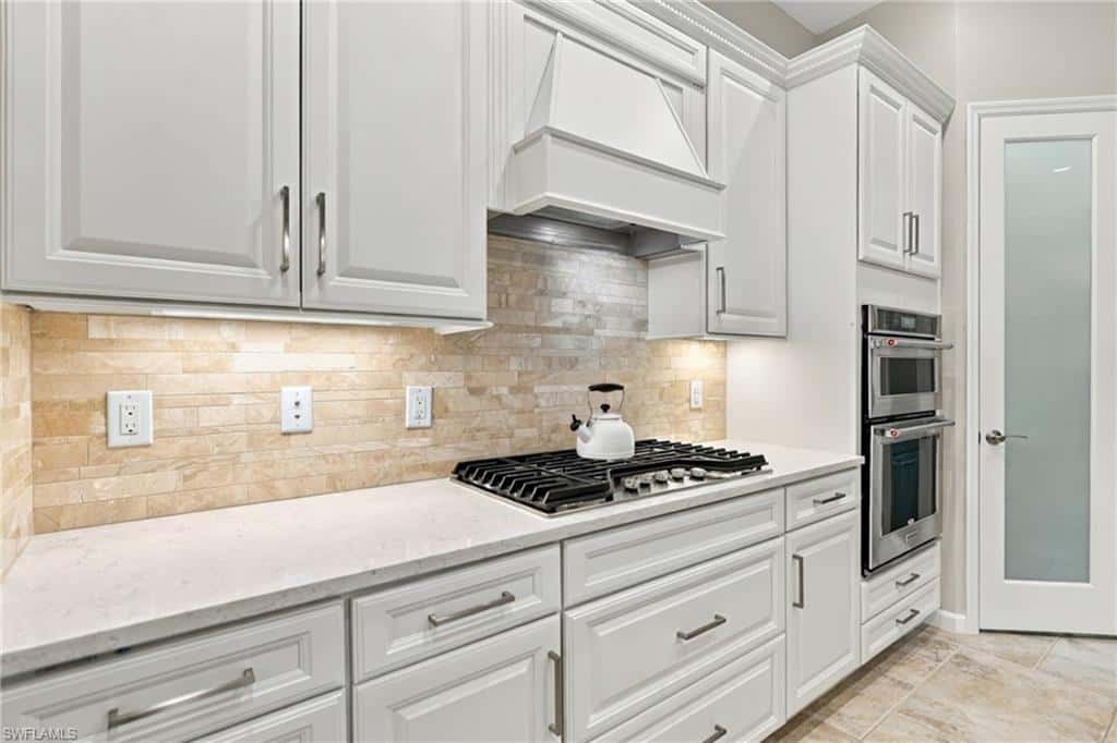 9440 Whooping Crane Way, Naples, photo 14