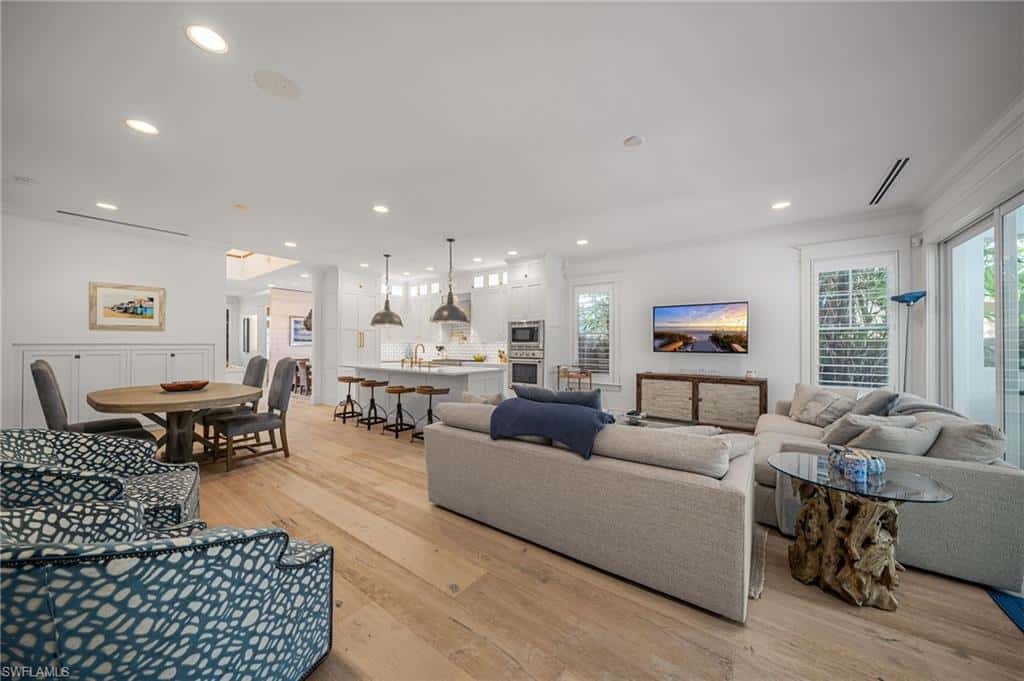 723 Myrtle Ter, Naples, photo 16