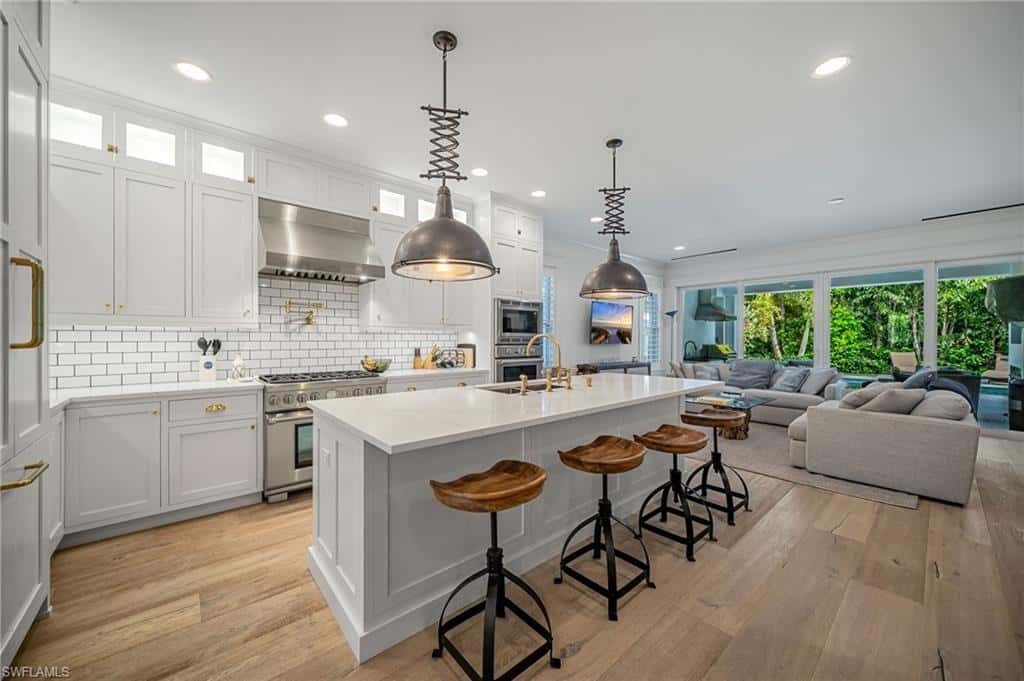 723 Myrtle Ter, Naples, photo 12