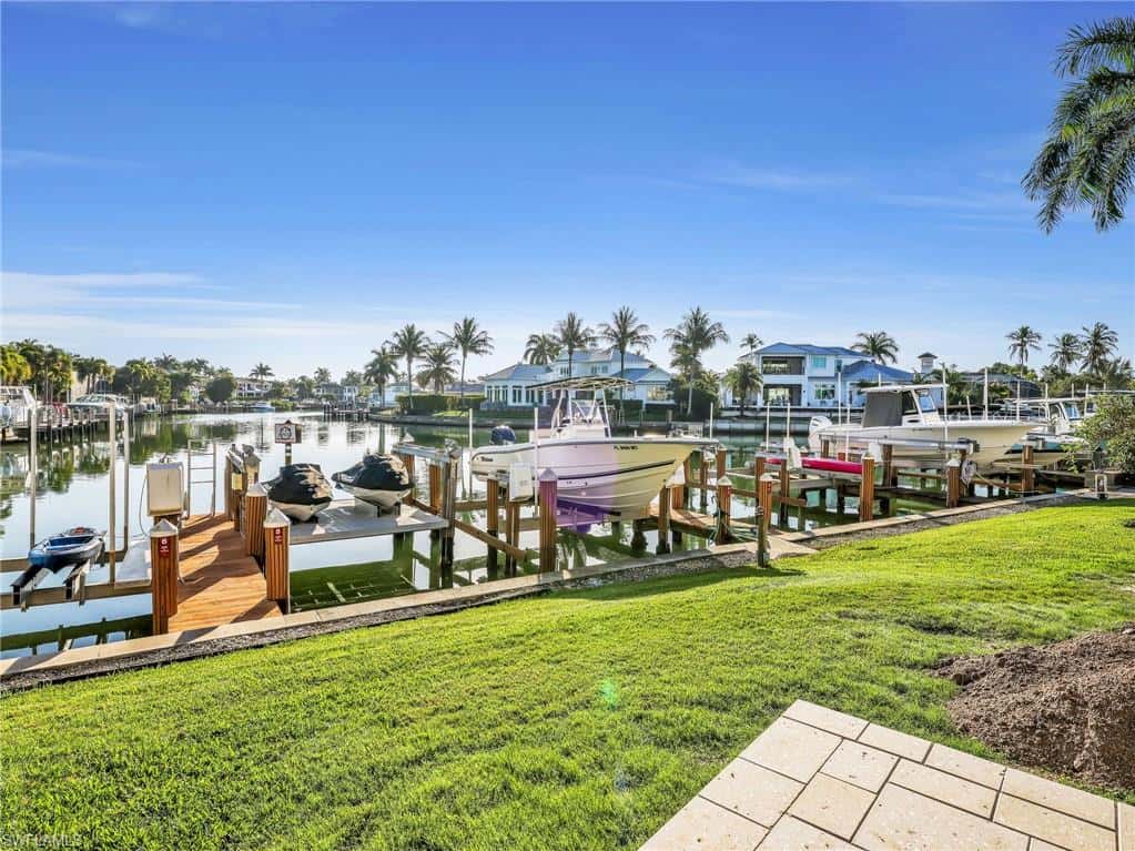 2150 Gulf Shore Blvd #407, Naples, photo 27