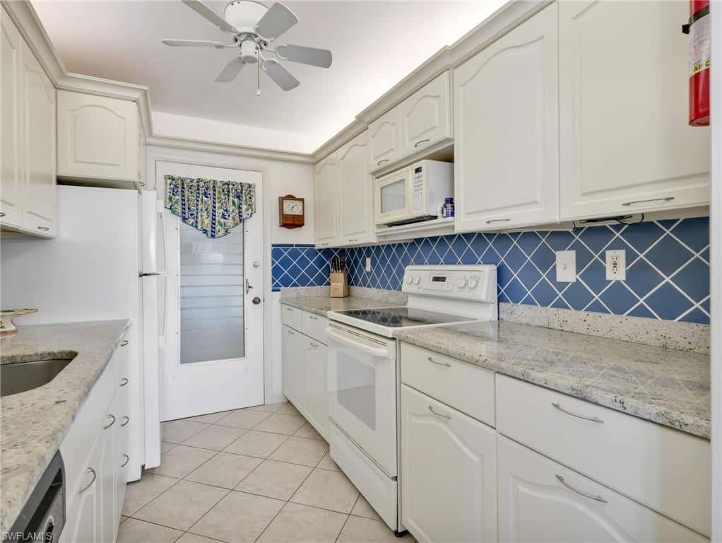 2150 Gulf Shore Blvd #407, Naples, photo 12