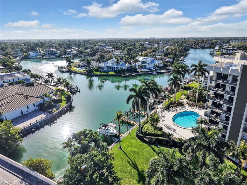 2150 Gulf Shore Blvd #407, Naples, photo 36