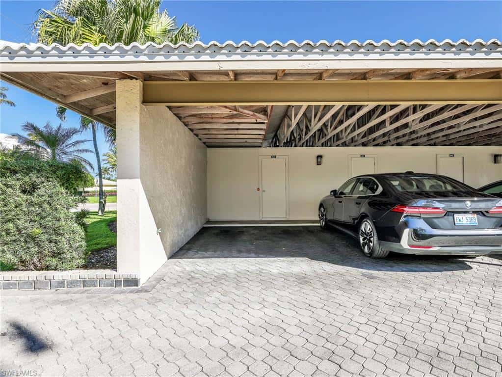 2150 Gulf Shore Blvd #407, Naples, photo 32