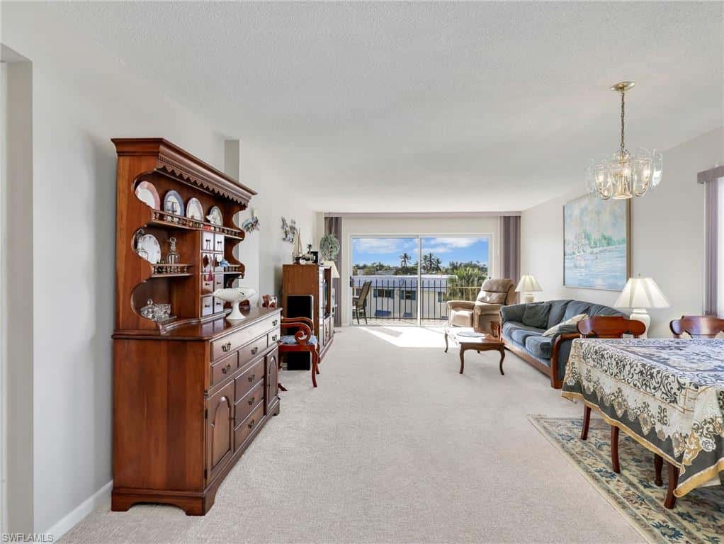 2150 Gulf Shore Blvd #407, Naples, photo 5