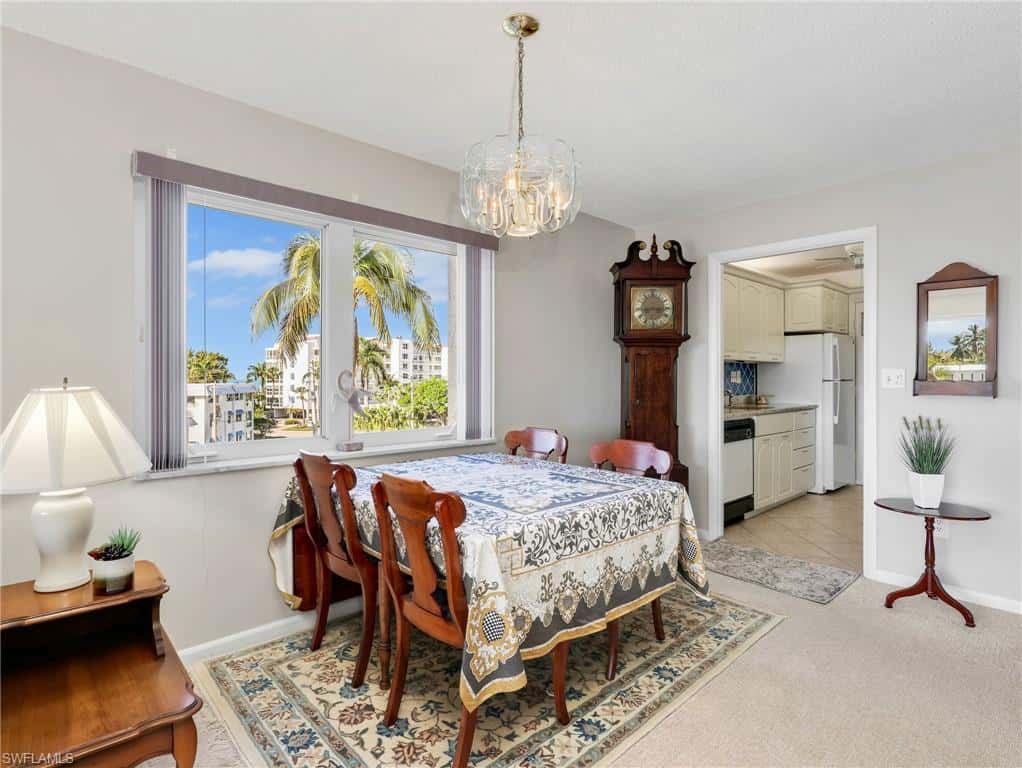 2150 Gulf Shore Blvd #407, Naples, photo 10