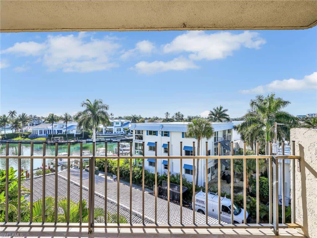 2150 Gulf Shore Blvd #407, Naples, photo 14