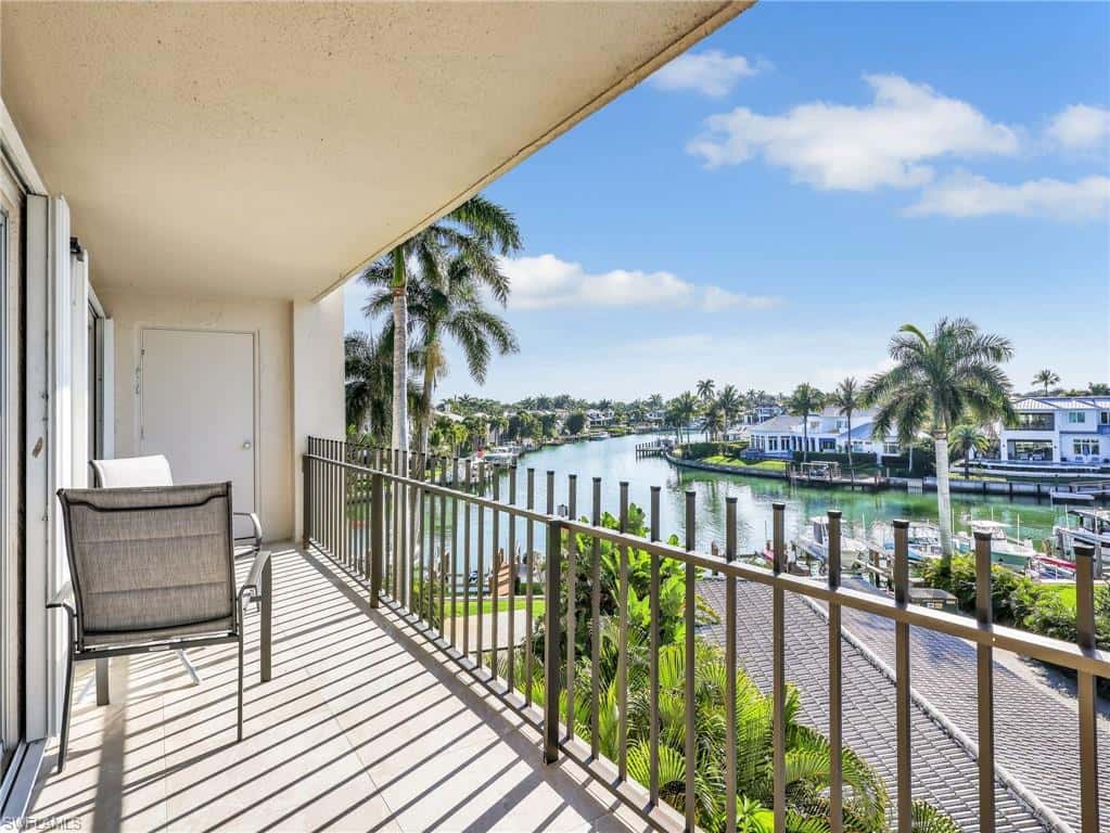 2150 Gulf Shore Blvd #407, Naples, photo 15