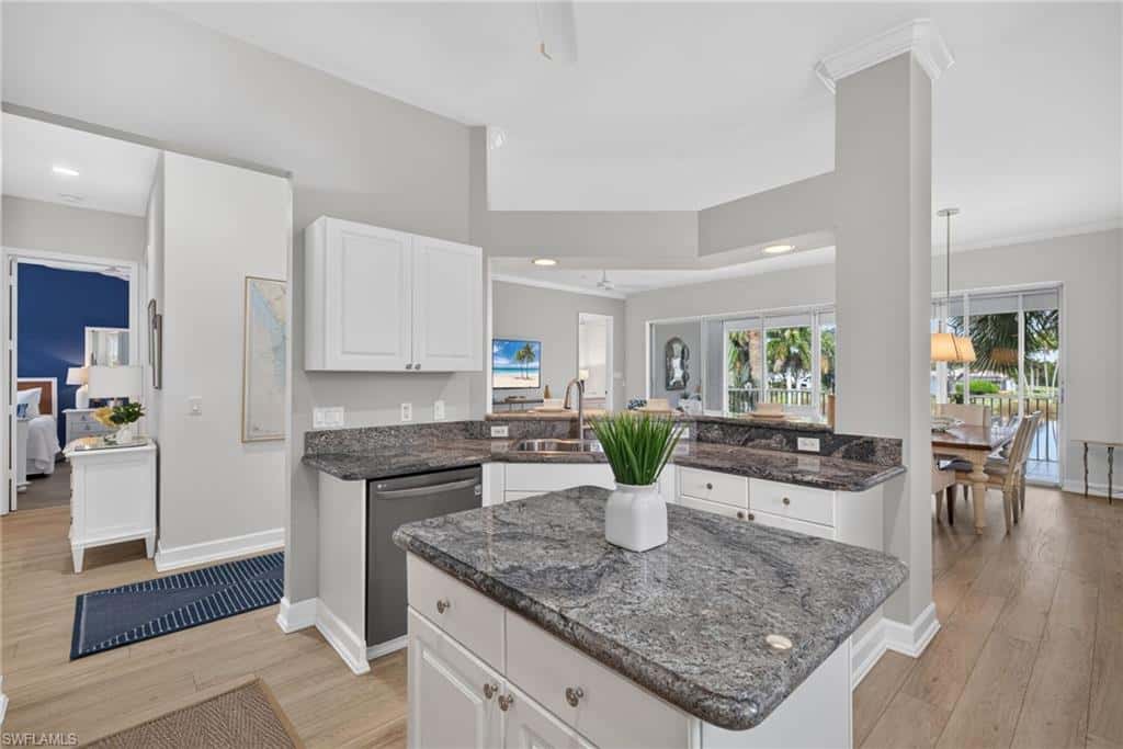 5015 Marina Cove Dr #203, Naples, photo 9