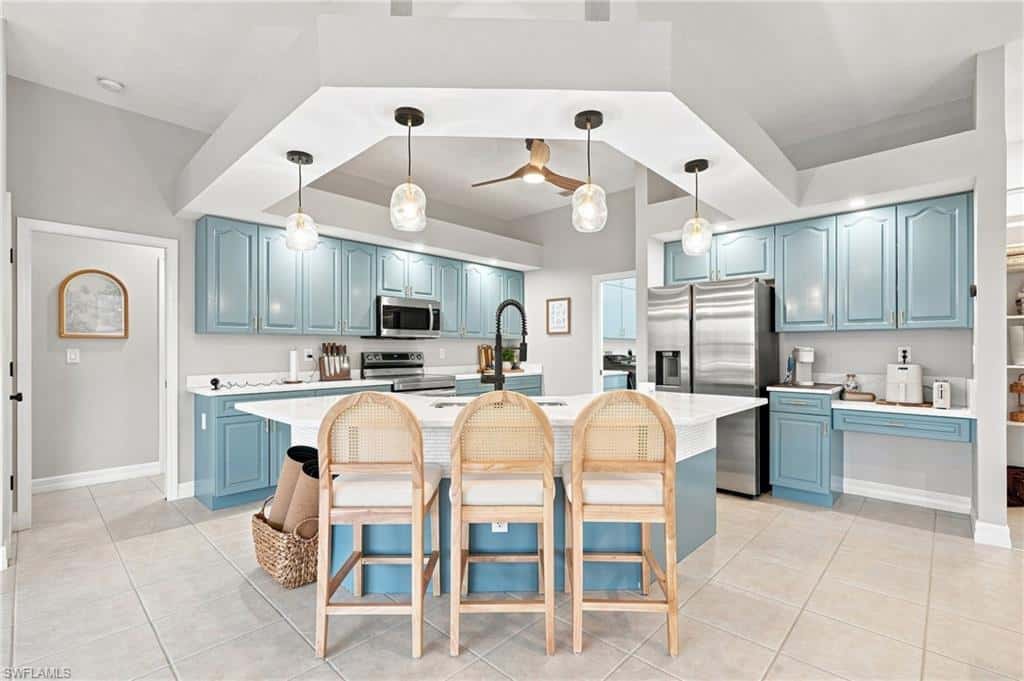 1909 29th Ter, Cape Coral, photo 5