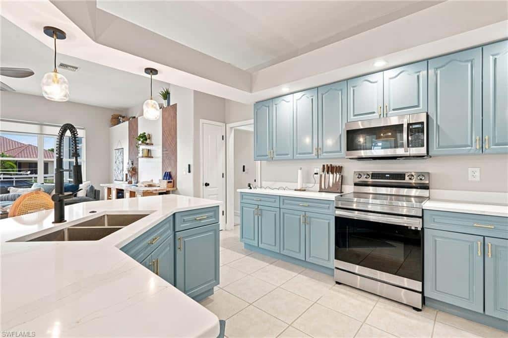 1909 29th Ter, Cape Coral, photo 11