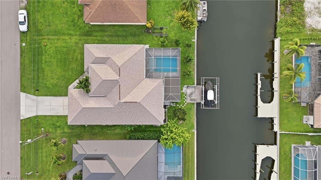 1909 29th Ter, Cape Coral, photo 39