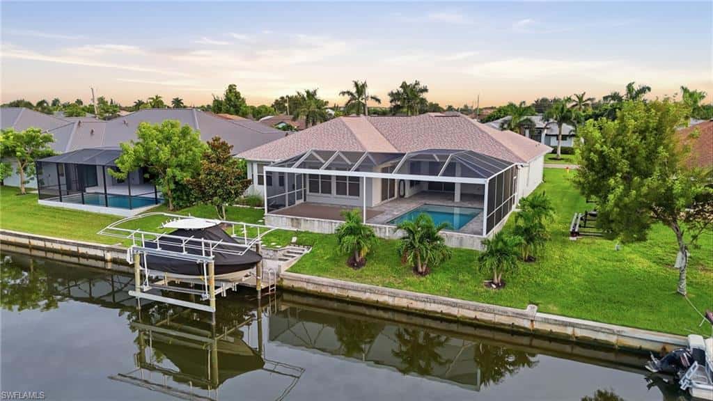 1909 29th Ter, Cape Coral, photo 4