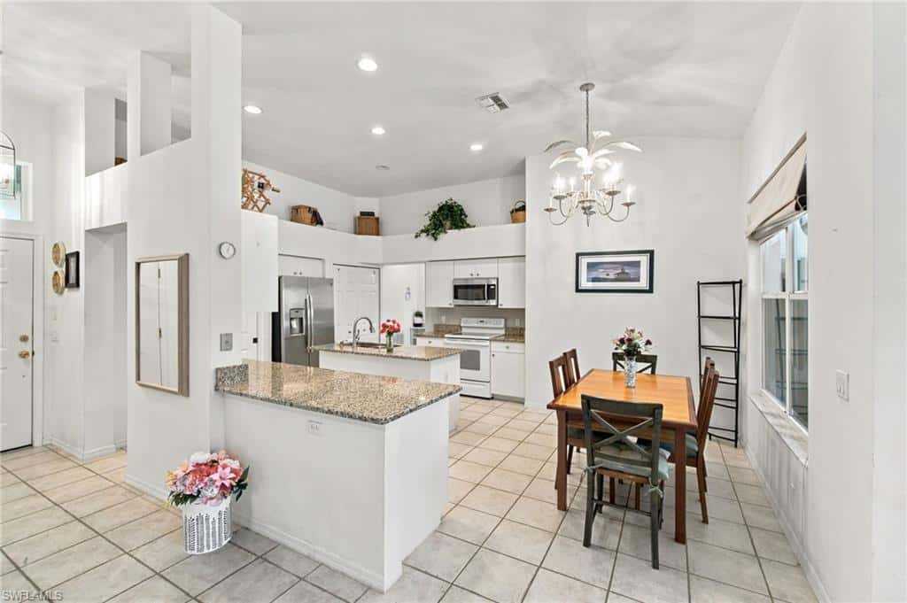 22175 Seashore Cir, Estero, photo 7
