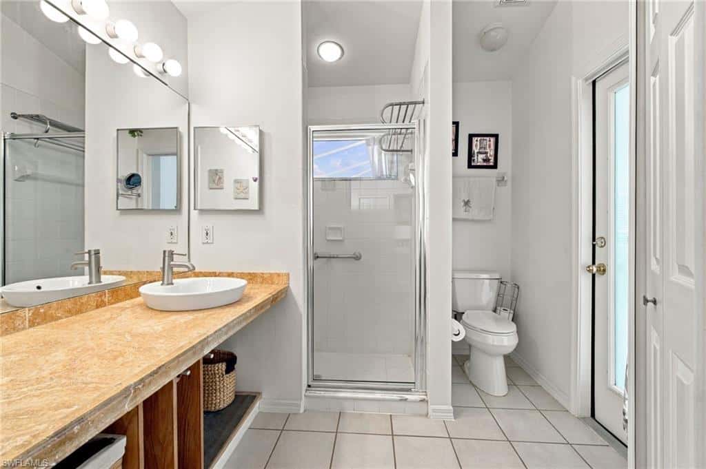 22175 Seashore Cir, Estero, photo 32