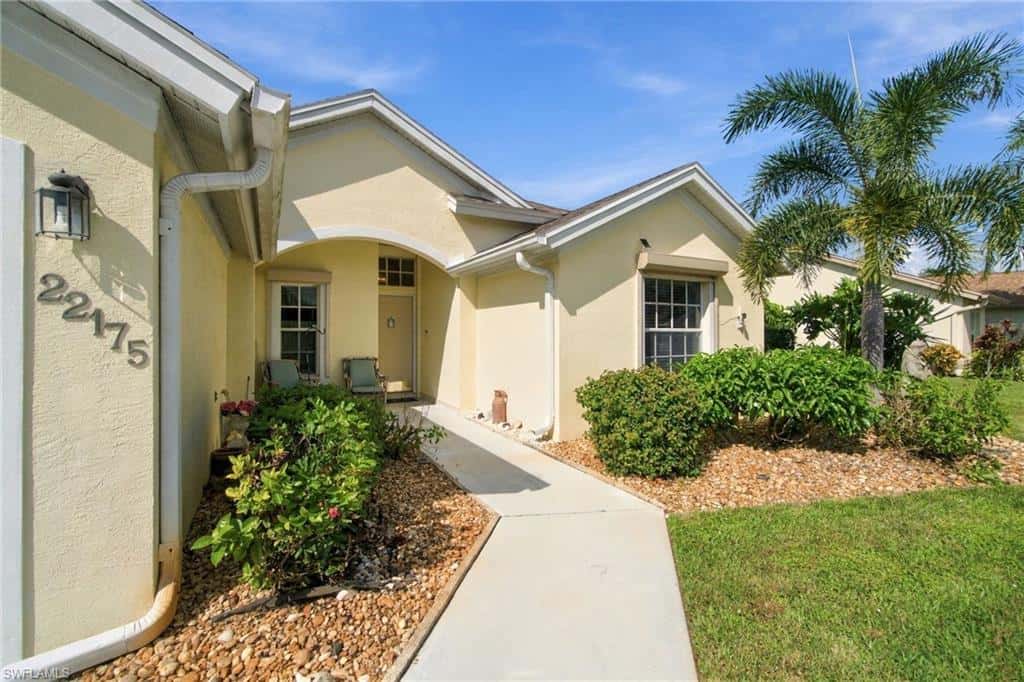 22175 Seashore Cir, Estero, photo 5