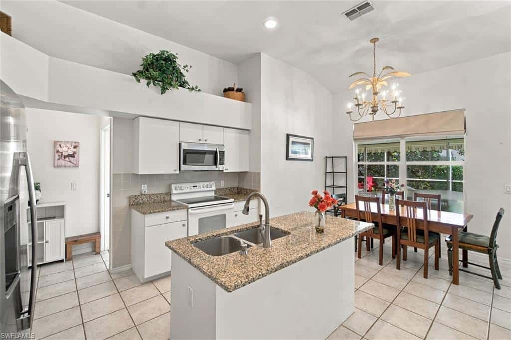 22175 Seashore Cir, Estero, photo 10