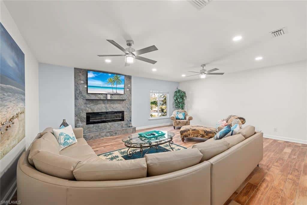 9421 Moonlight Dr, Sanibel, photo 27