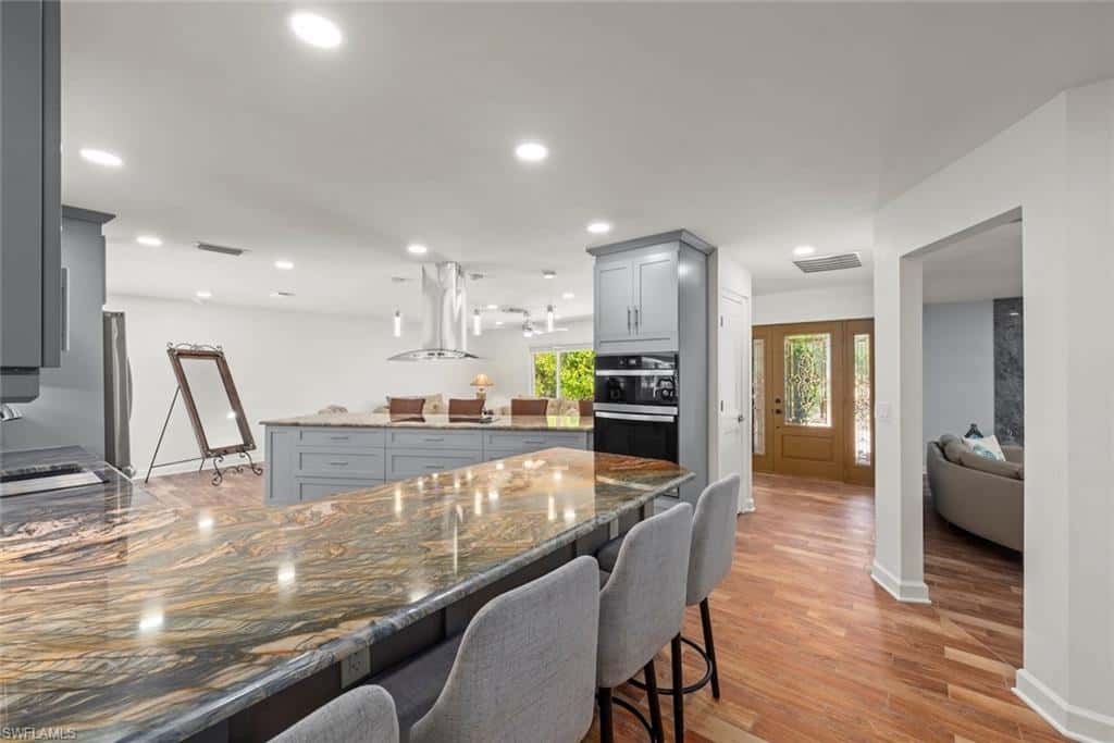 9421 Moonlight Dr, Sanibel, photo 17