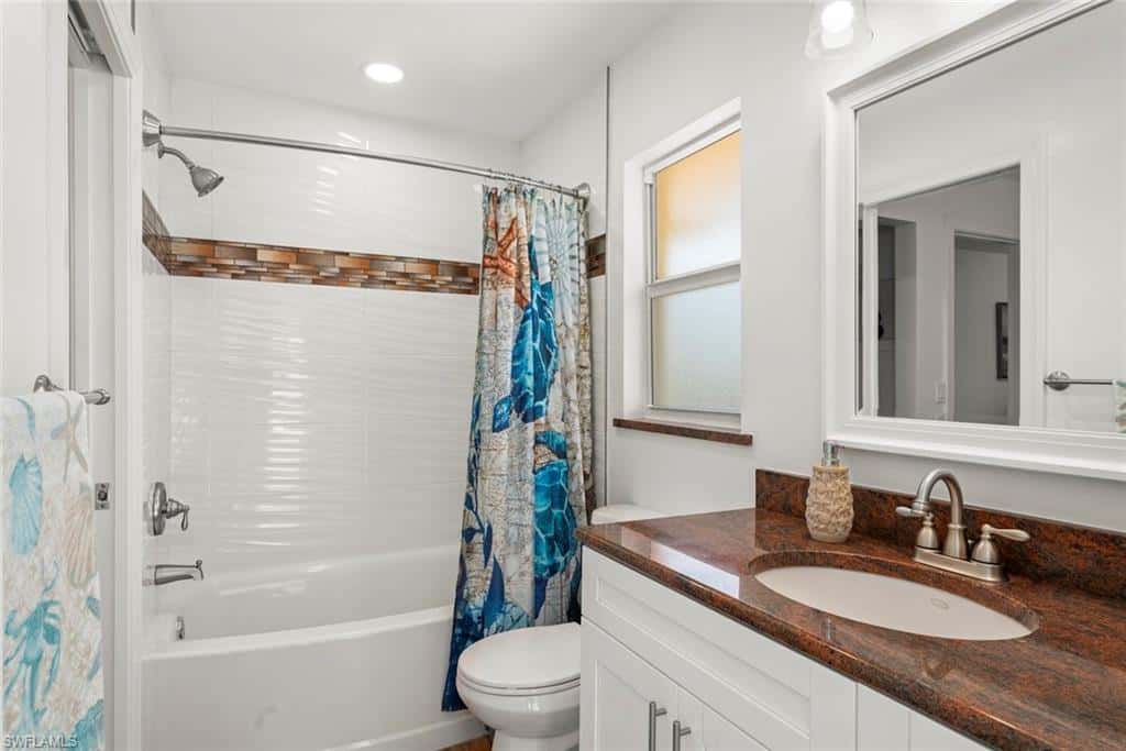 9421 Moonlight Dr, Sanibel, photo 41