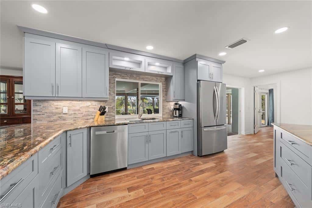 9421 Moonlight Dr, Sanibel, photo 15
