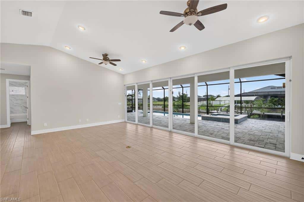 3301 17th Ln, Cape Coral, photo 9