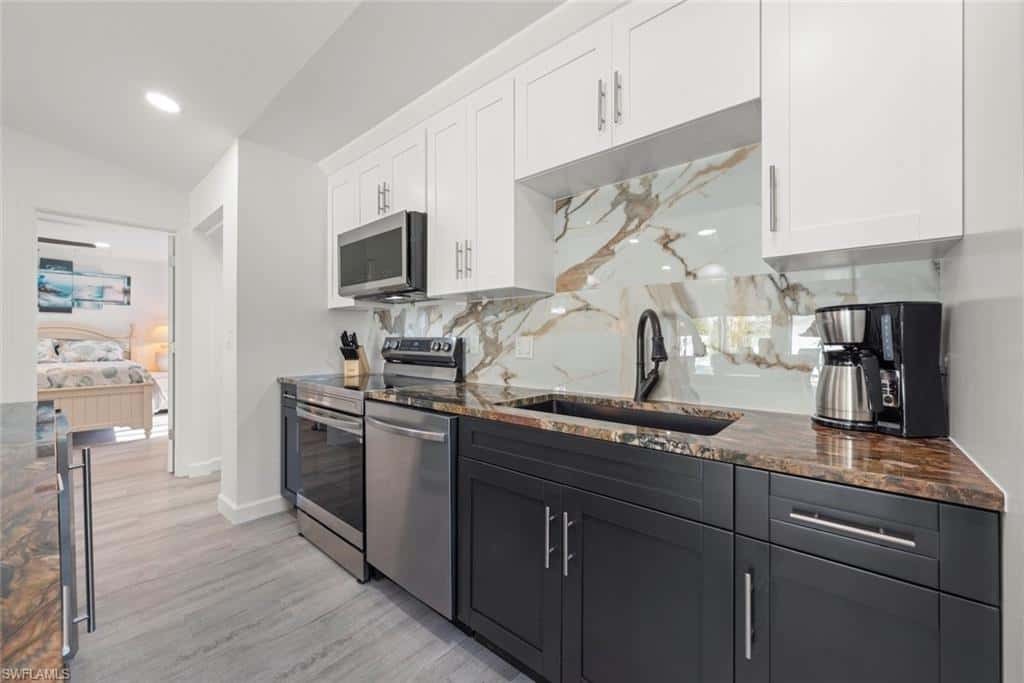 534 Piedmont Rd, Sanibel, photo 13