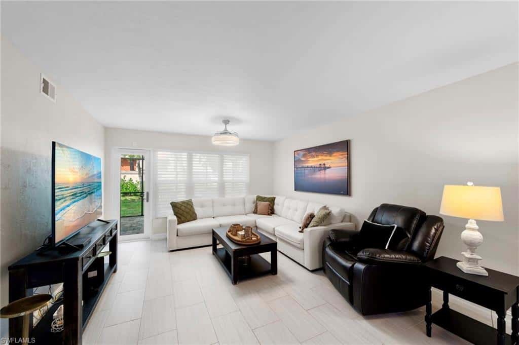 3400 Frosty Way #5, Naples, photo 9