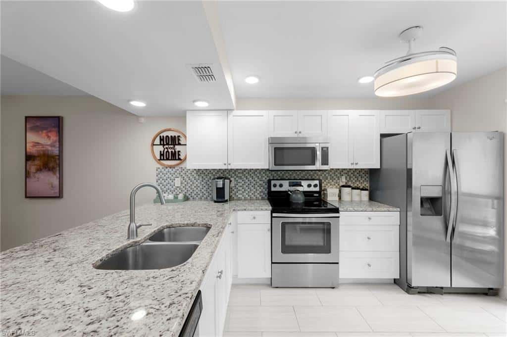 3400 Frosty Way #5, Naples, photo 4